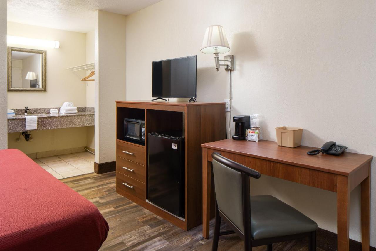 Americana Inn A Travelodge By Wyndham Pigeon Forge Eksteriør bilde