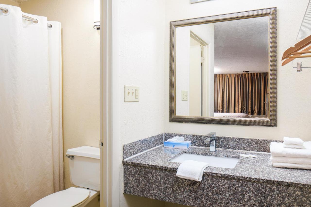 Americana Inn A Travelodge By Wyndham Pigeon Forge Eksteriør bilde