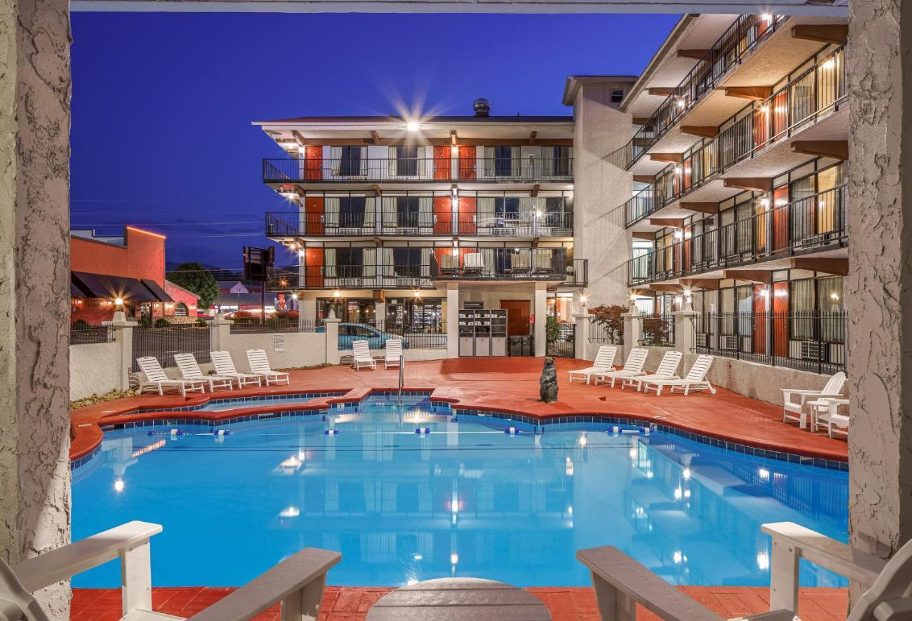 Americana Inn A Travelodge By Wyndham Pigeon Forge Eksteriør bilde