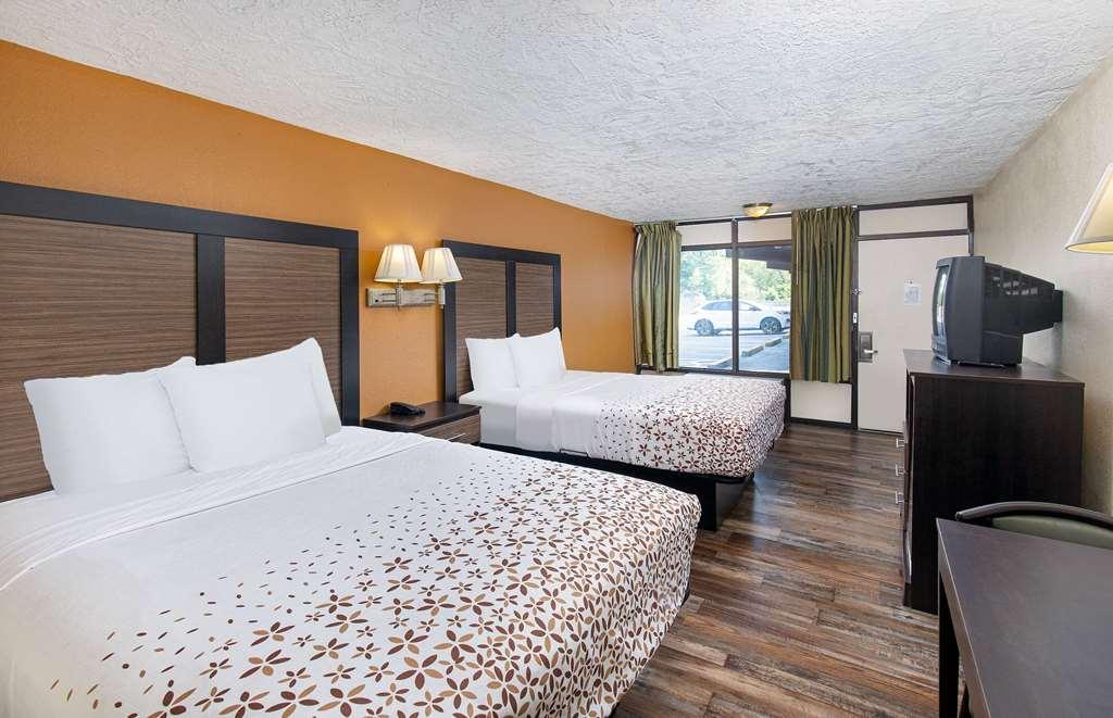 Americana Inn A Travelodge By Wyndham Pigeon Forge Rom bilde