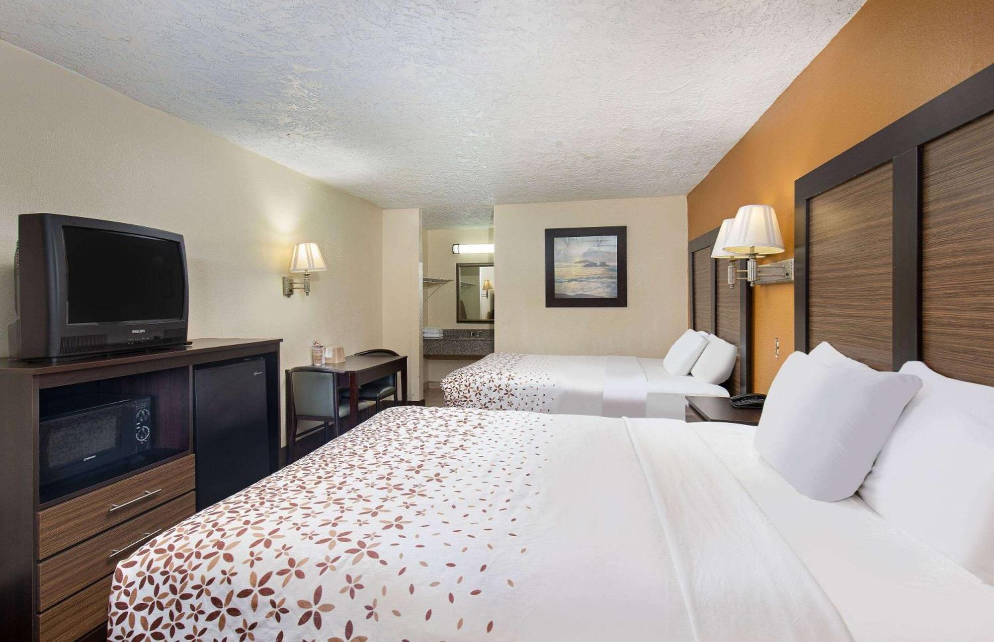 Americana Inn A Travelodge By Wyndham Pigeon Forge Eksteriør bilde