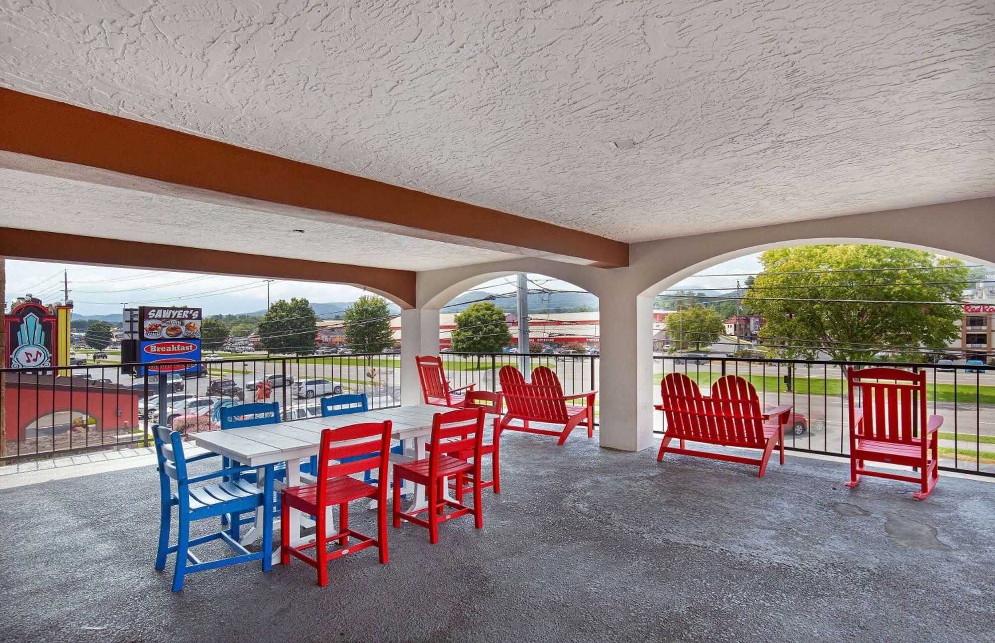 Americana Inn A Travelodge By Wyndham Pigeon Forge Eksteriør bilde